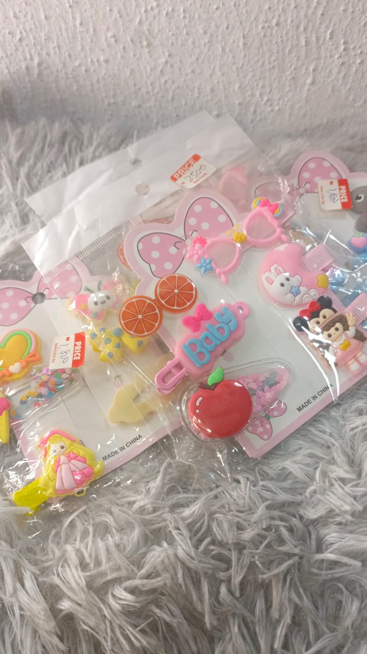 SMALL CHILDREN DECORATIVE HAIRCLIP