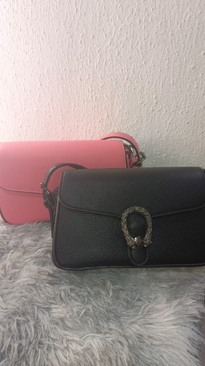 FEMALE SHOULDER BAG WITH STRAP